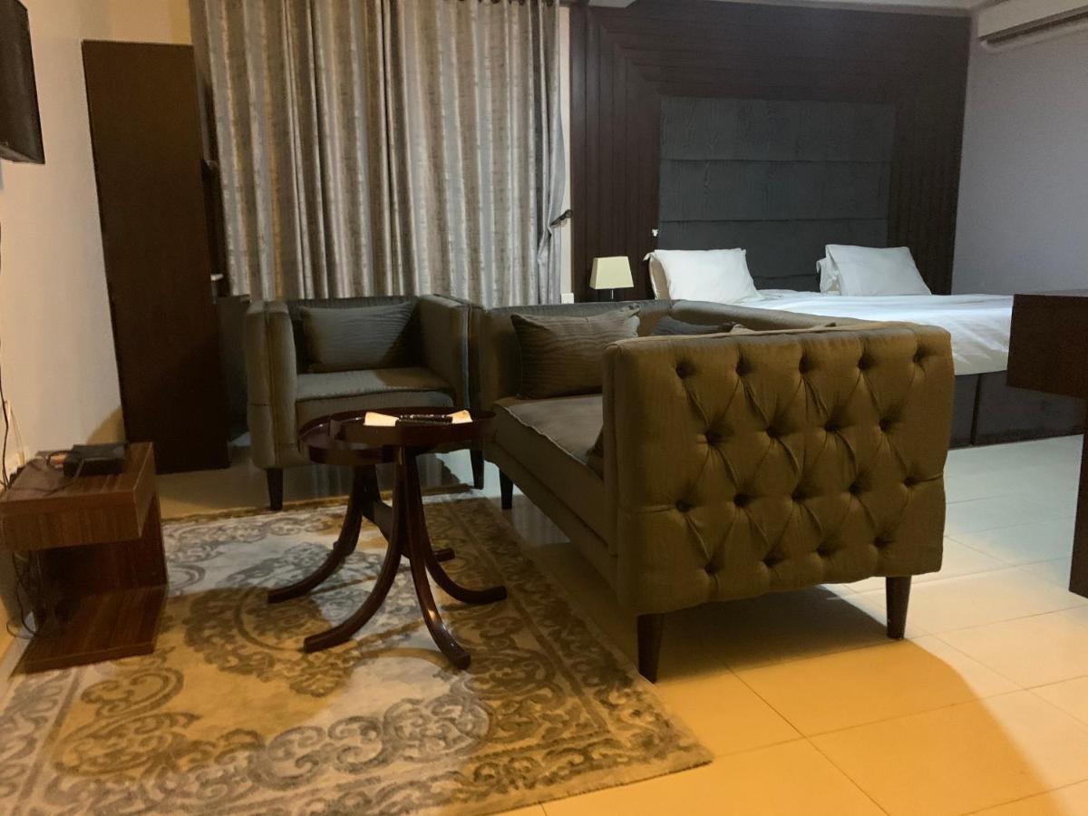 Nuzo Suites-Maitama, Abuja 阿布贾 外观 照片